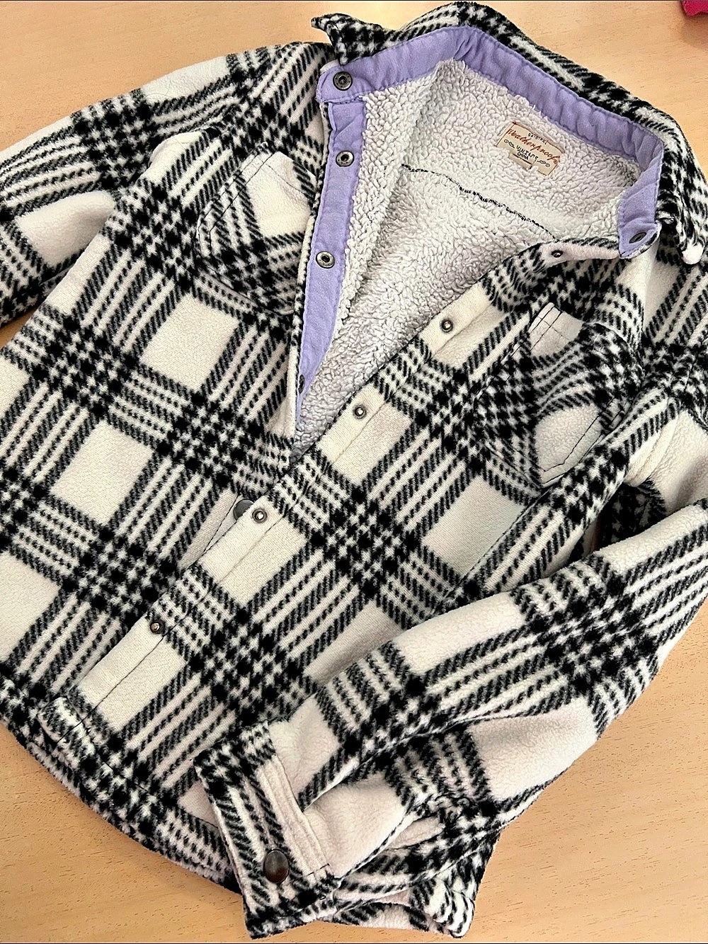 Vintage Havana Plaid Sherpa Jacket in White & Black Size Medium